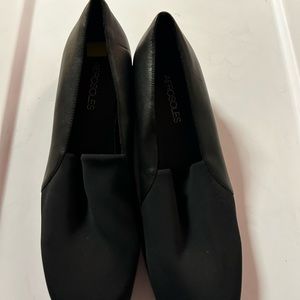 Aerosols black leather, brand new